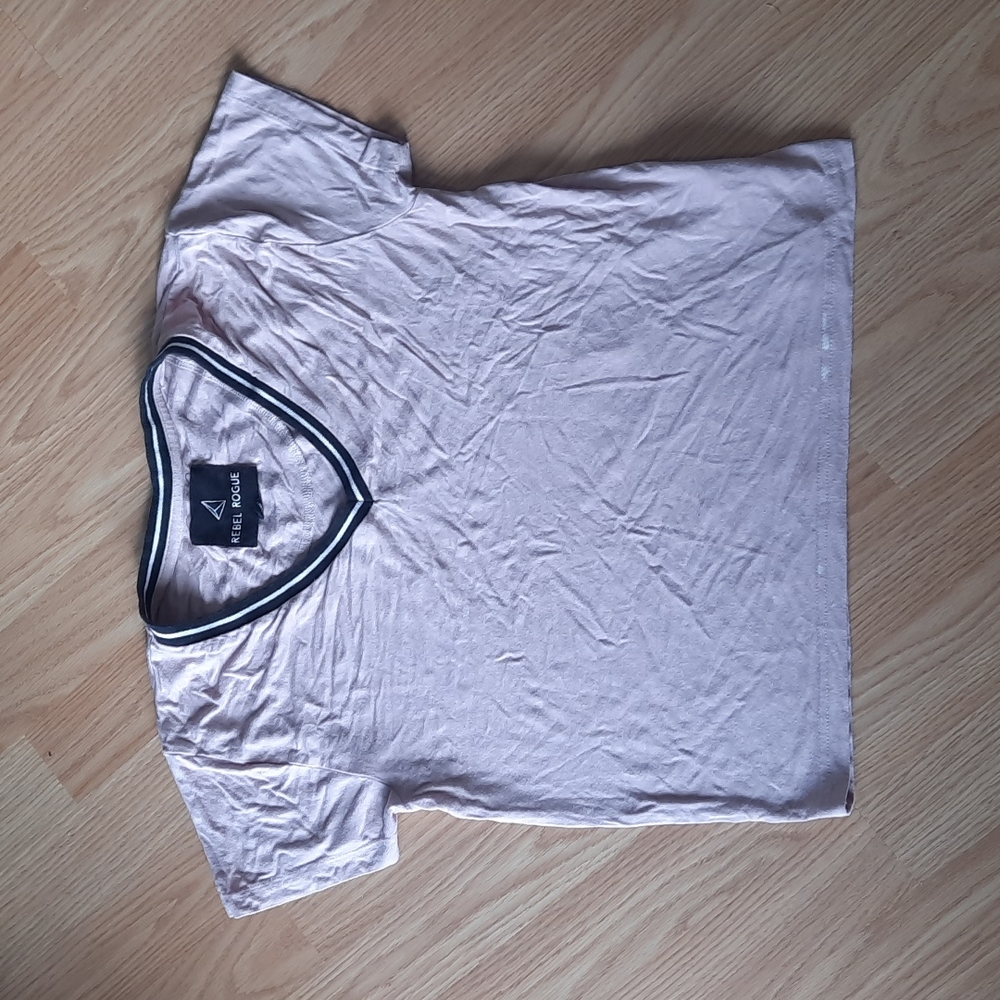 ✨️3/10$✨️V-neck tee